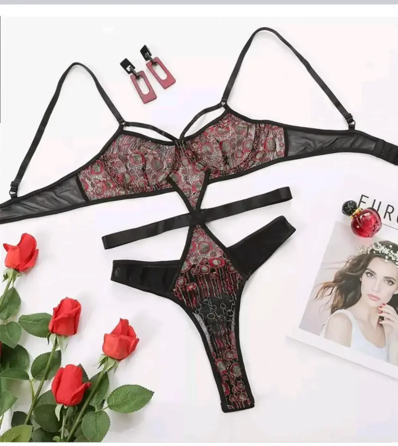 Body de encaje negro y rojo para mujer - 2
