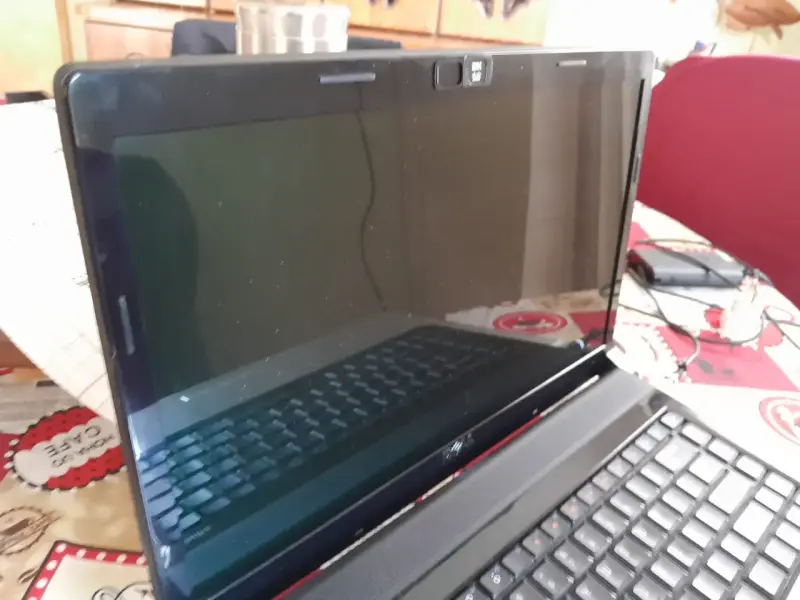 Laptop Dell Studio 1555 Intel Core 2 Duo - 5