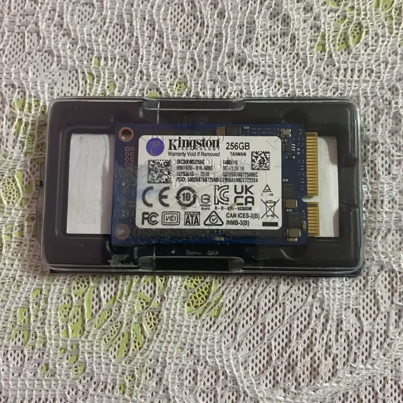 SSD Kingston 256GB - 3