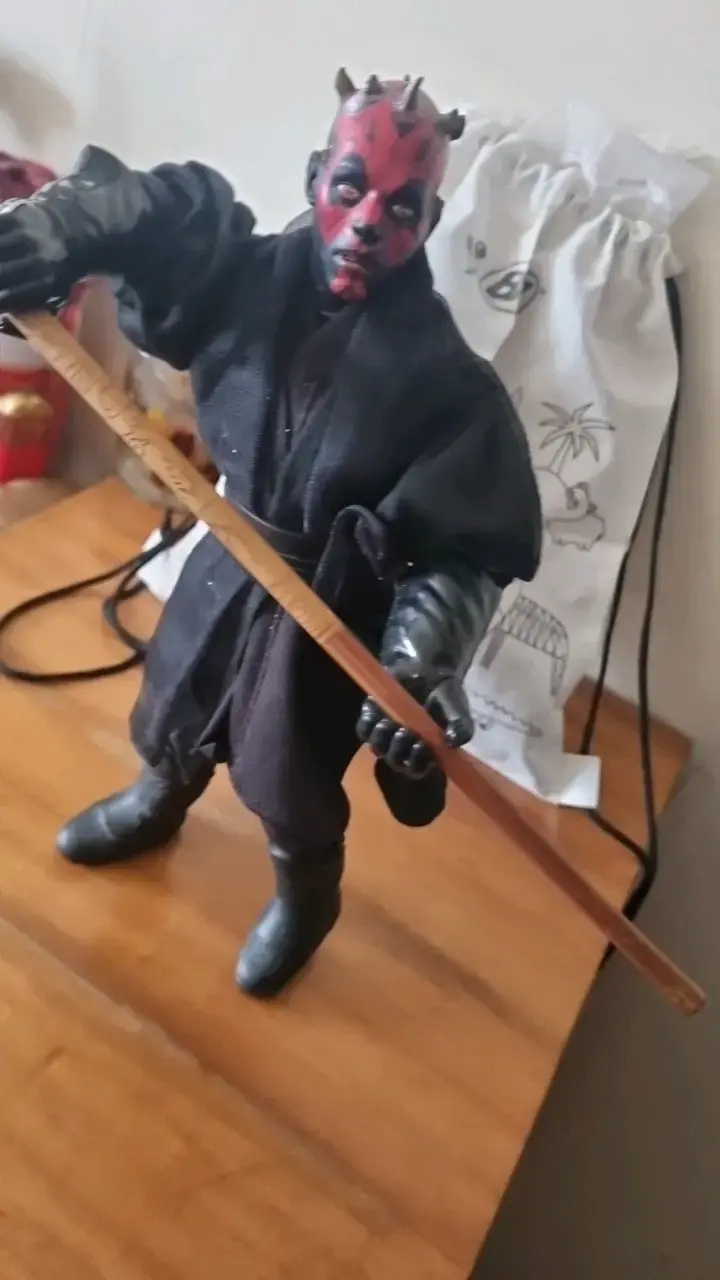 Figura de acción Darth Maul con sable - 3