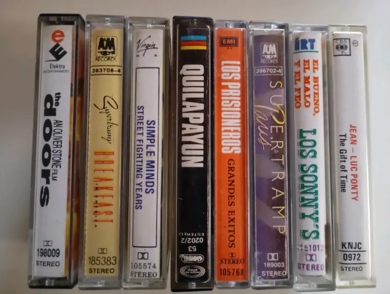 Colección de Cassettes de Música Variada - 3