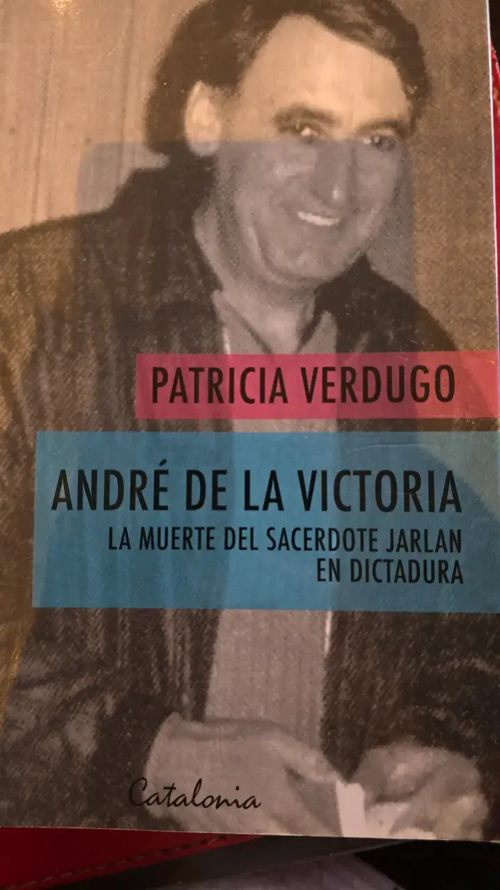 Libro André de la Victoria de Patricia Verdugo - 1
