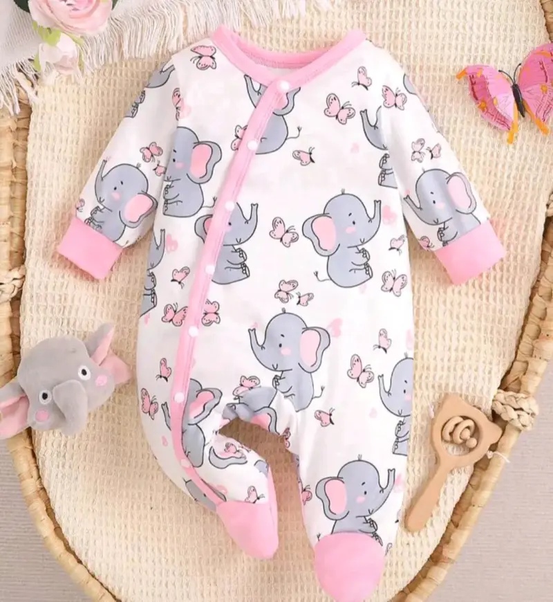 Enterito de bebé con estampado de elefantes