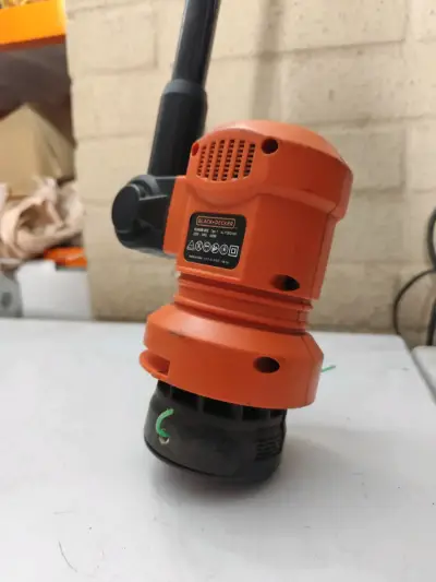 orilladora eléctrica Black+Decker modelo GL600N-B2 - miniatura 2