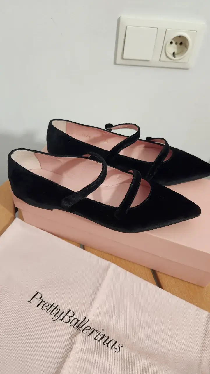 Zapatos de terciopelo negro Pretty Ballerinas - 1