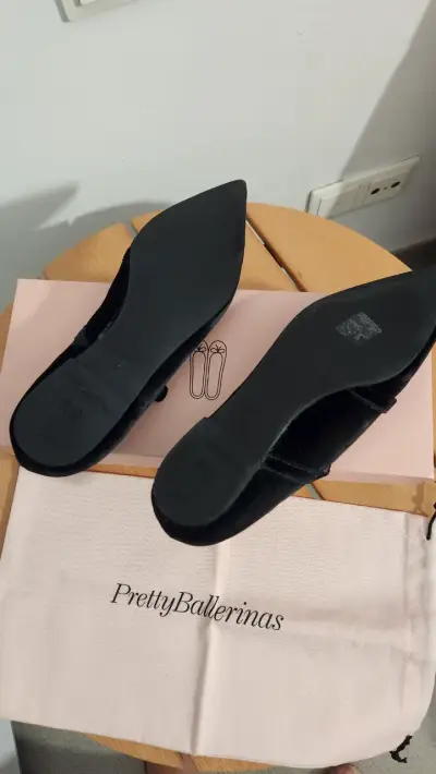 Zapatos de terciopelo negro Pretty Ballerinas - miniatura 2