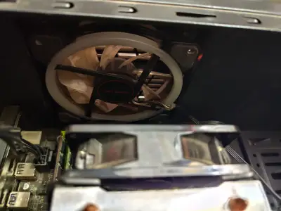 PC Gamer Xeon 2689 / RX 570 8GB VRAM / 16 GB RAM - miniatura 4