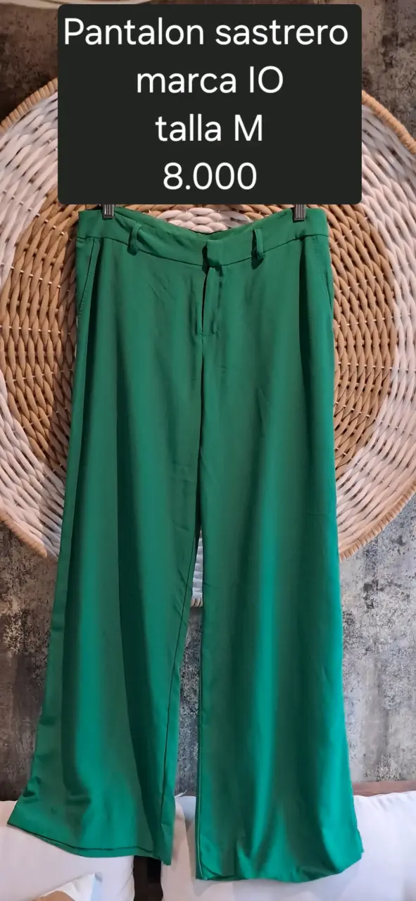 Pantalón sastrero verde marca IO talla M