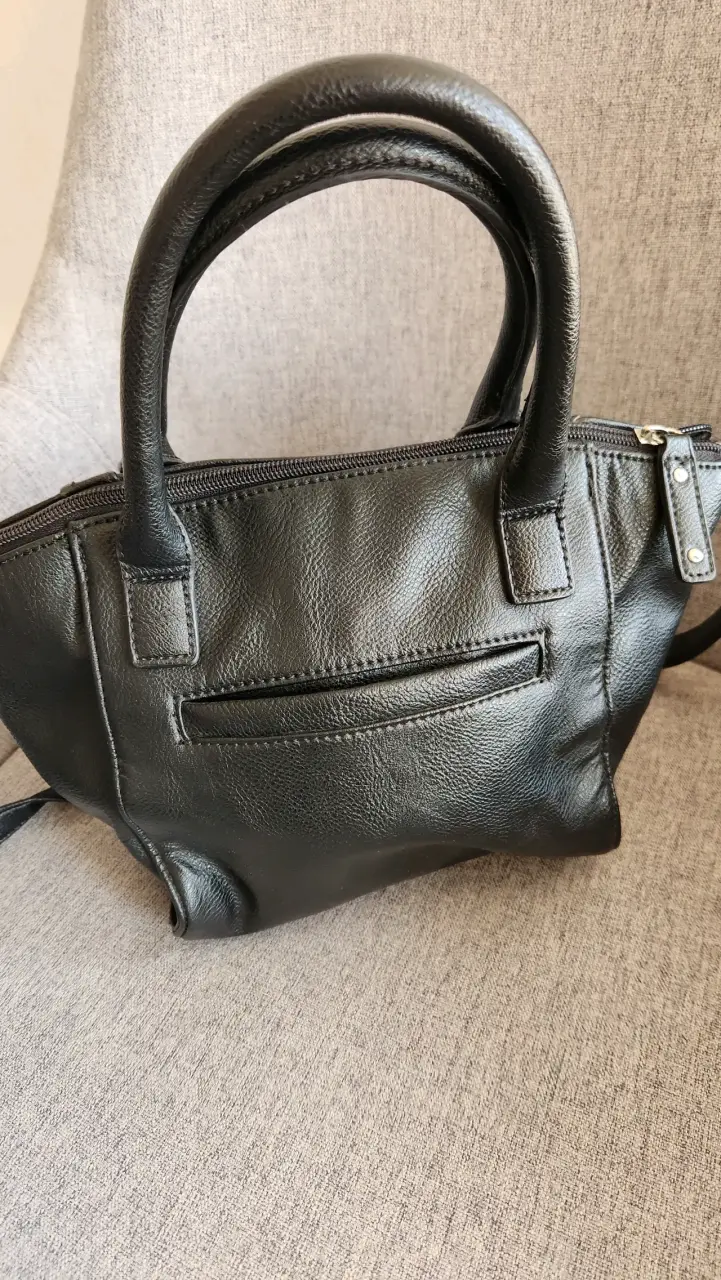 Cartera negra Nine West con tachas - 3