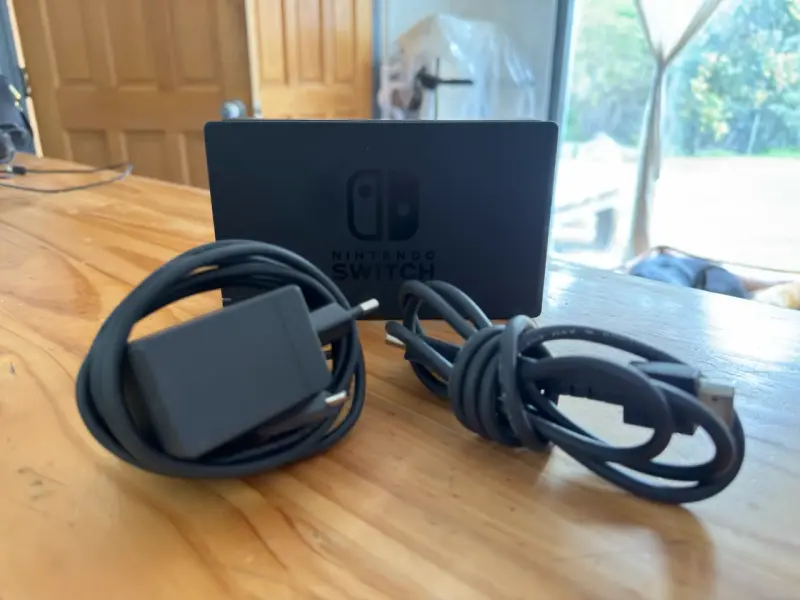 Consola Nintendo Switch 1 con accesorios - 2