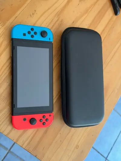Consola Nintendo Switch 1 con accesorios - miniatura 4