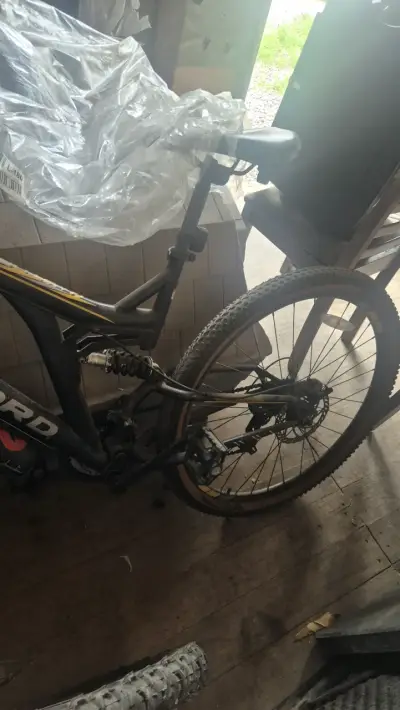 Bicicleta Oxford de montaña con suspensión - miniatura 3