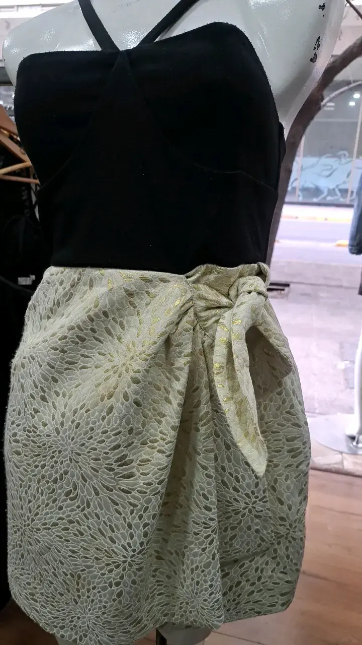 Vestido corto bicolor con tirantes - 2