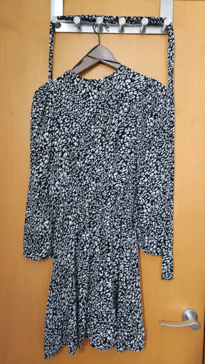 Vestido estampado blanco y negro Zara - miniatura 2