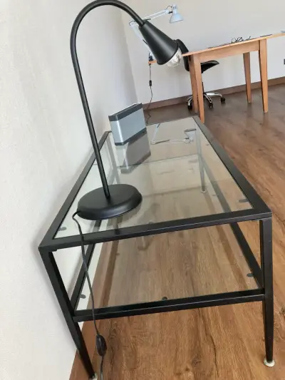 Mesa de centro de vidrio con estructura metálica - miniatura 3