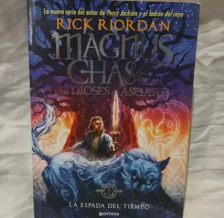 Lbro Magnus Chase y los Dioses de Asgard - La Espa - 1