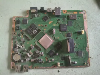 Placa madre ps3 super slim - miniatura 1