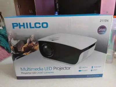 Proyector LED Philco 2115N 2000 lúmenes - miniatura 1