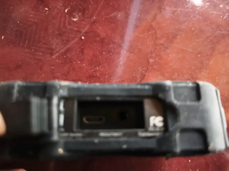 Parlante portátil Altec Lansing resistente al agua - 5