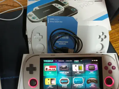 Consola portátil Trimui Smart Pro con juegos - miniatura 1