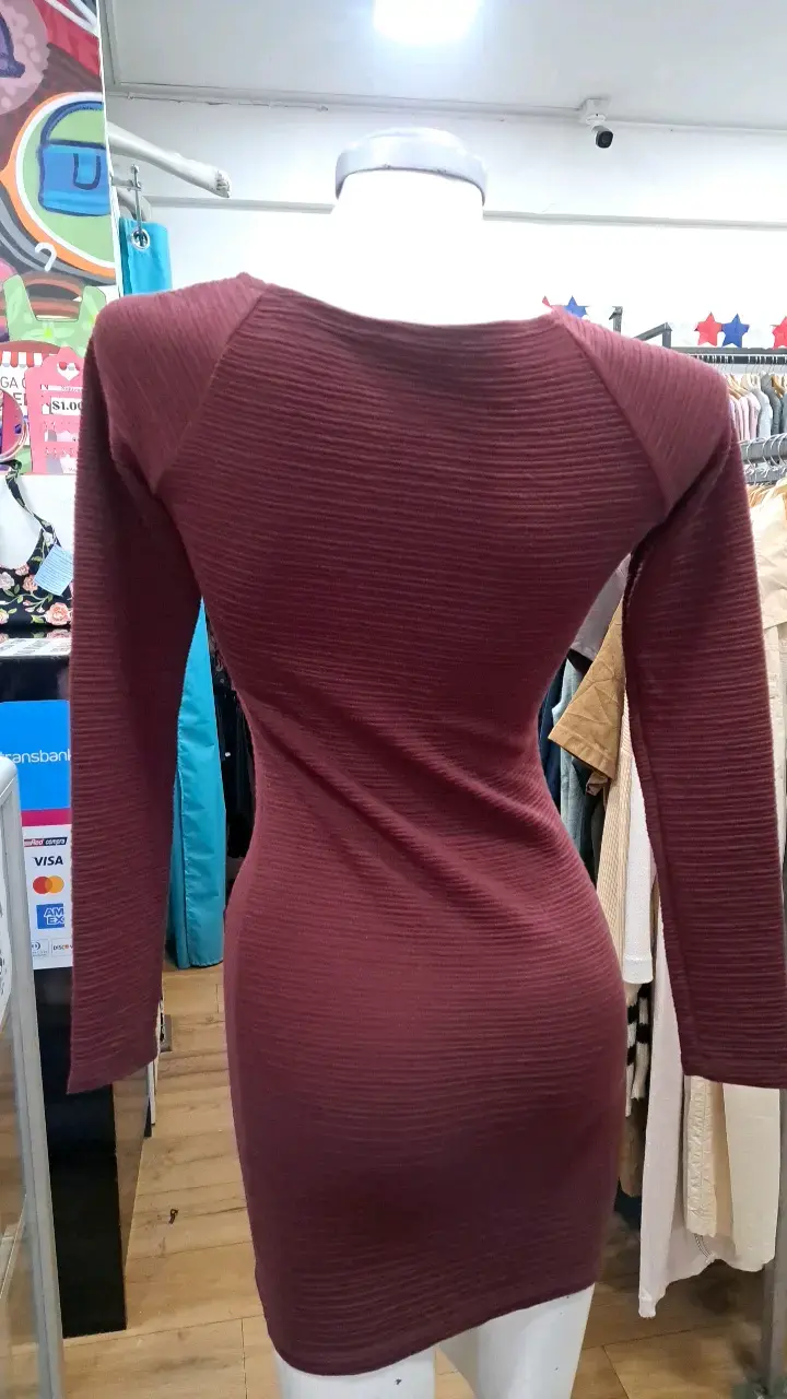 Vestido ajustado burdeos manga larga - 3