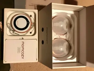 Extractor de Leche Eléctrico Momcozy Portátil - miniatura 1