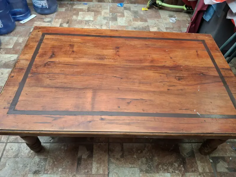 Mesa de Madera Rústica para Comedor - 2