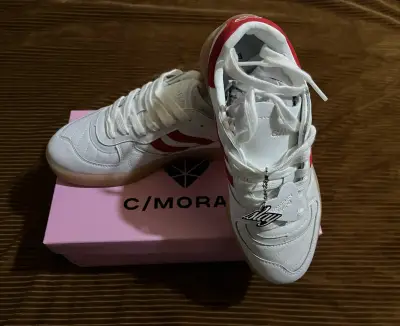 Zapatillas blancas y rojas C/MORAN - miniatura 1