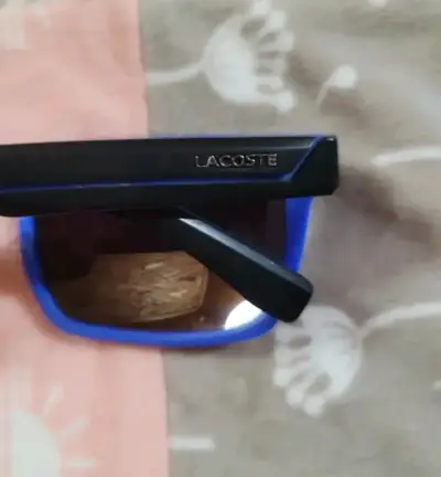 Gafas de Sol Lacoste Negras y Azules - miniatura 2