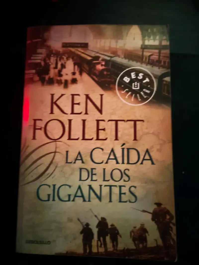 Libro 'La Caída de los Gigantes' de Ken Follett