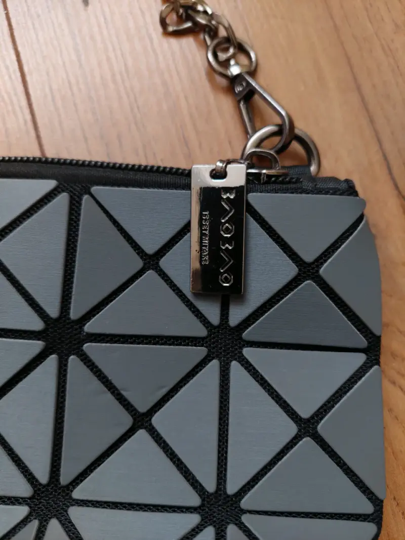 Cartera Baobao Issey Miyake geométrica gris - 2