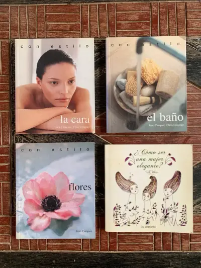 Set de libros 'Con Estilo' y 'Cómo ser una mujer elegante' - miniatura 1