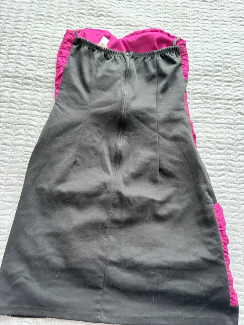 Vestido strapless bicolor fucsia y negro - 2