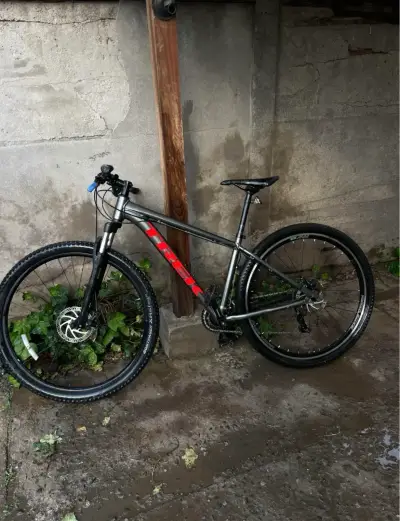 Bicicleta Treck Marlin 4 - miniatura 2