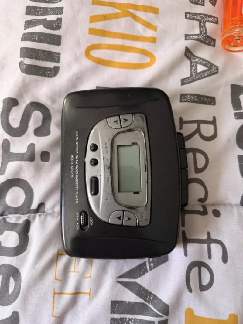 Walkman Admiral con radio FM y cassette - 1