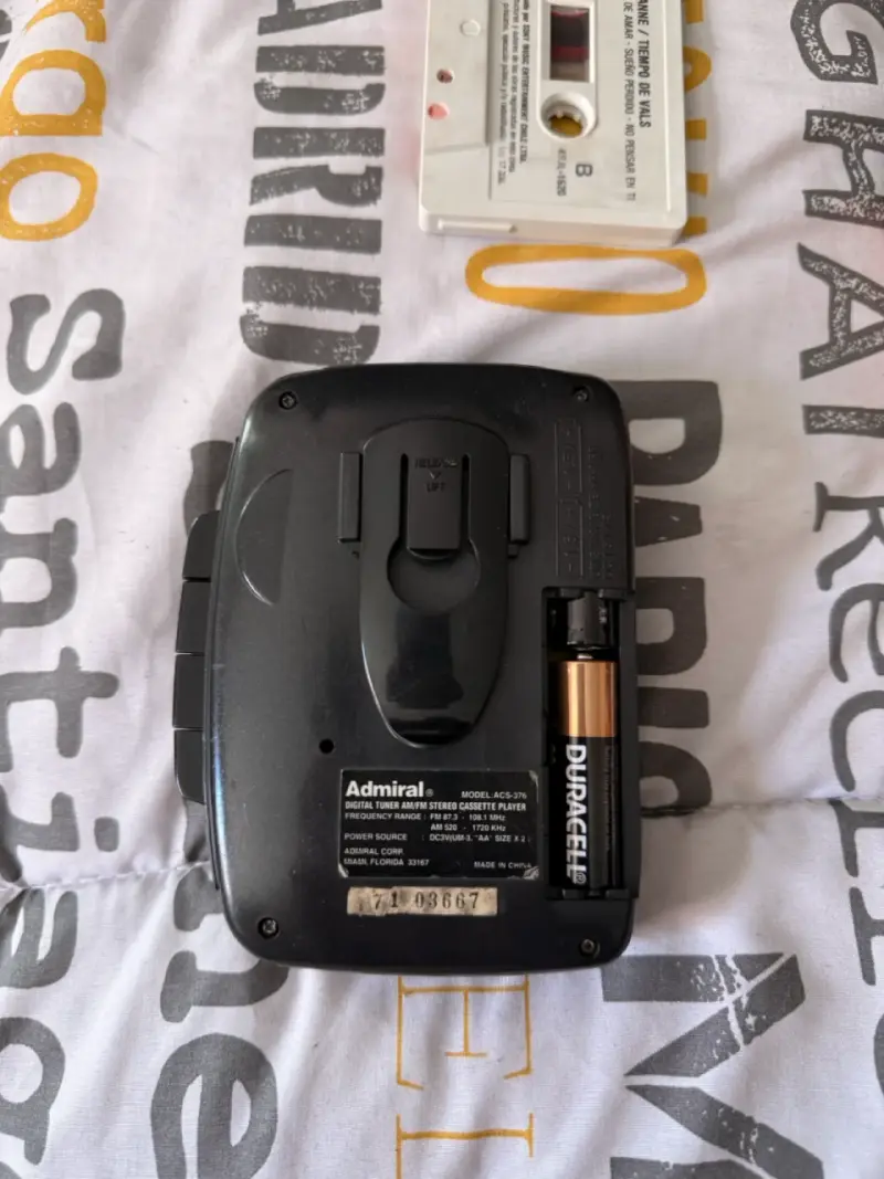 Walkman Admiral con radio FM y cassette - 3