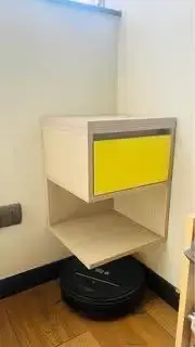 Mesa de noche flotante con cajón amarillo - miniatura 2