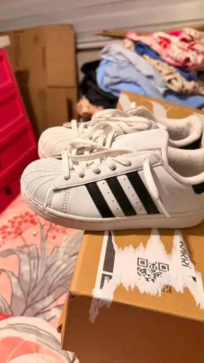 Zapatillas deportivas blancas para niños Adidas - miniatura 1