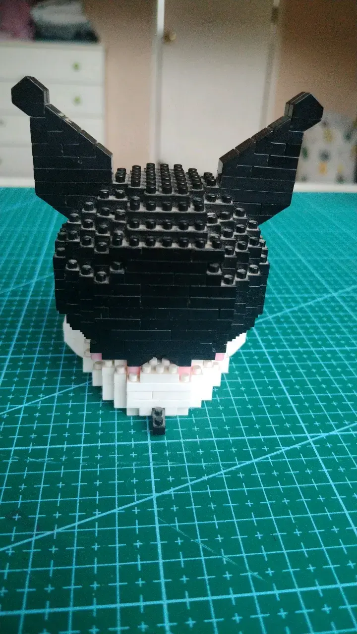 Figura de bloques Kuromi en 3D - 3