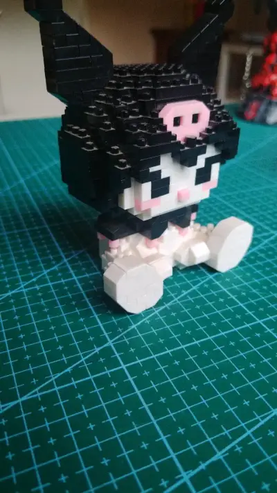 Figura de bloques Kuromi en 3D - miniatura 4