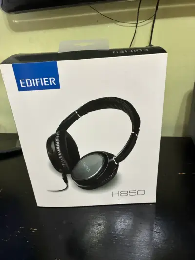 Auriculares Edifier H850 con cable - miniatura 1