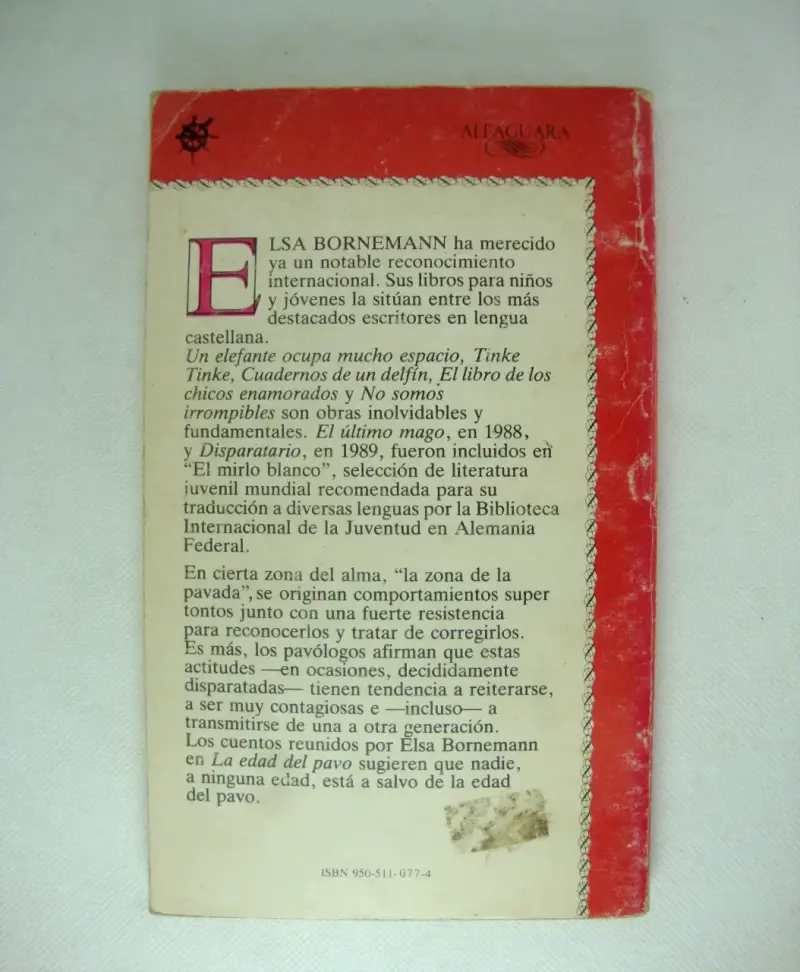 Libro 'La edad del pavo' de Elsa Bornemann - 2