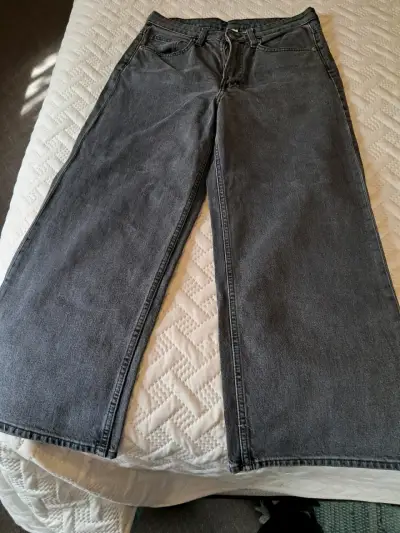 Jeans anchos gris oscuro de tiro alto - miniatura 1