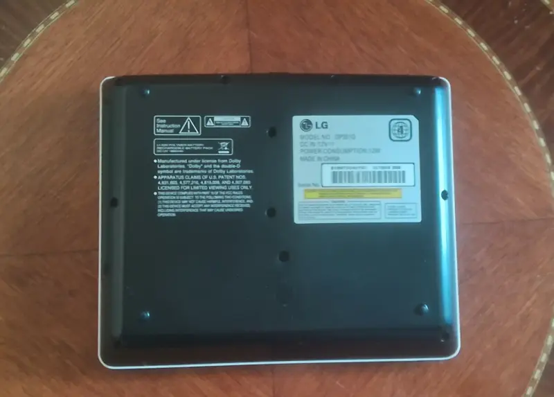 Reproductor DVD Portátil LG DP351G (Excelente Esta - 6
