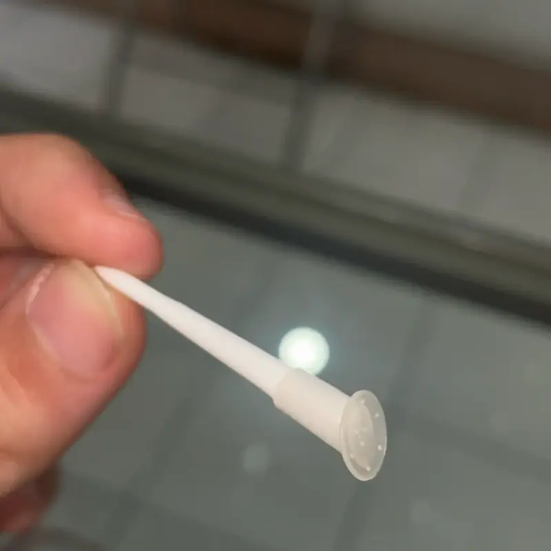 Estuche de lentes de contacto con pinzas y aplicador - 2