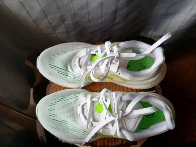 Zapatillas deportivas Adidas blancas con verde - 3
