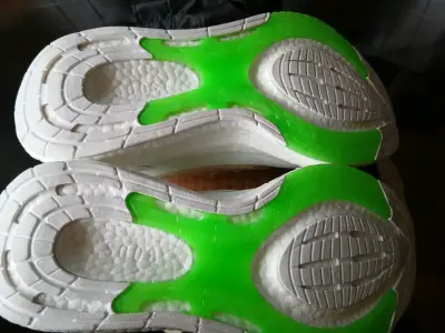 Zapatillas deportivas Adidas blancas con verde - miniatura 4