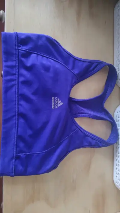 Top deportivo morado Adidas Techfit - miniatura 1