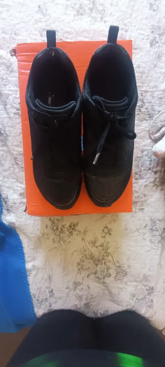 Zapatillas negras - 1