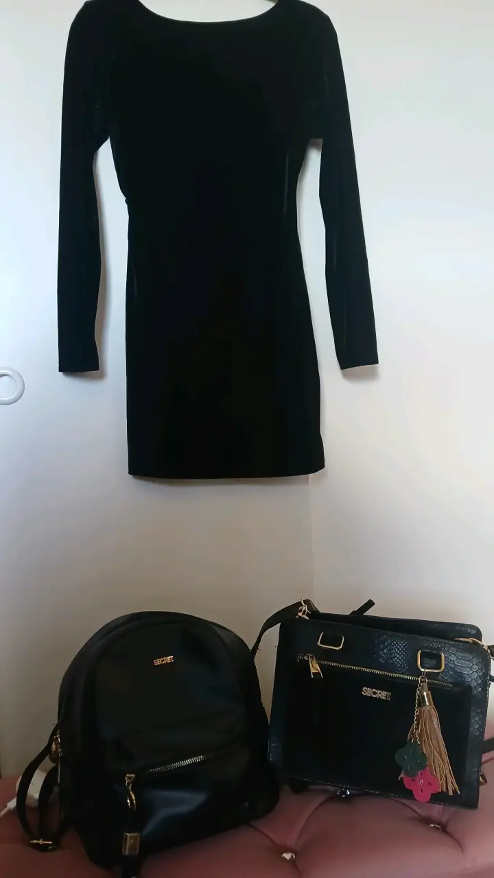 Lote de ropa de 37 prendas - 1